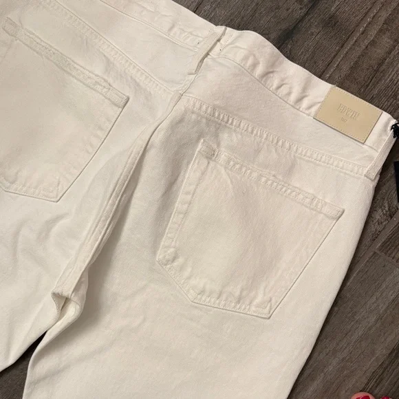 Edwin Women's Cream Cropped Pants - Picture 9 of 10